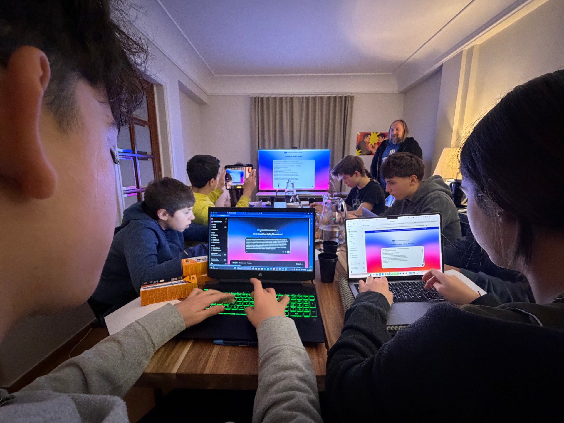 Έφηβη παρουσιάζει AI project